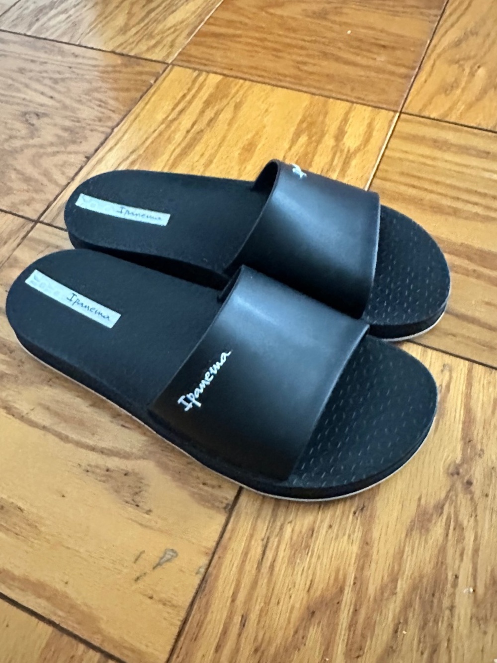 Men’s Ipanema slides Size 11